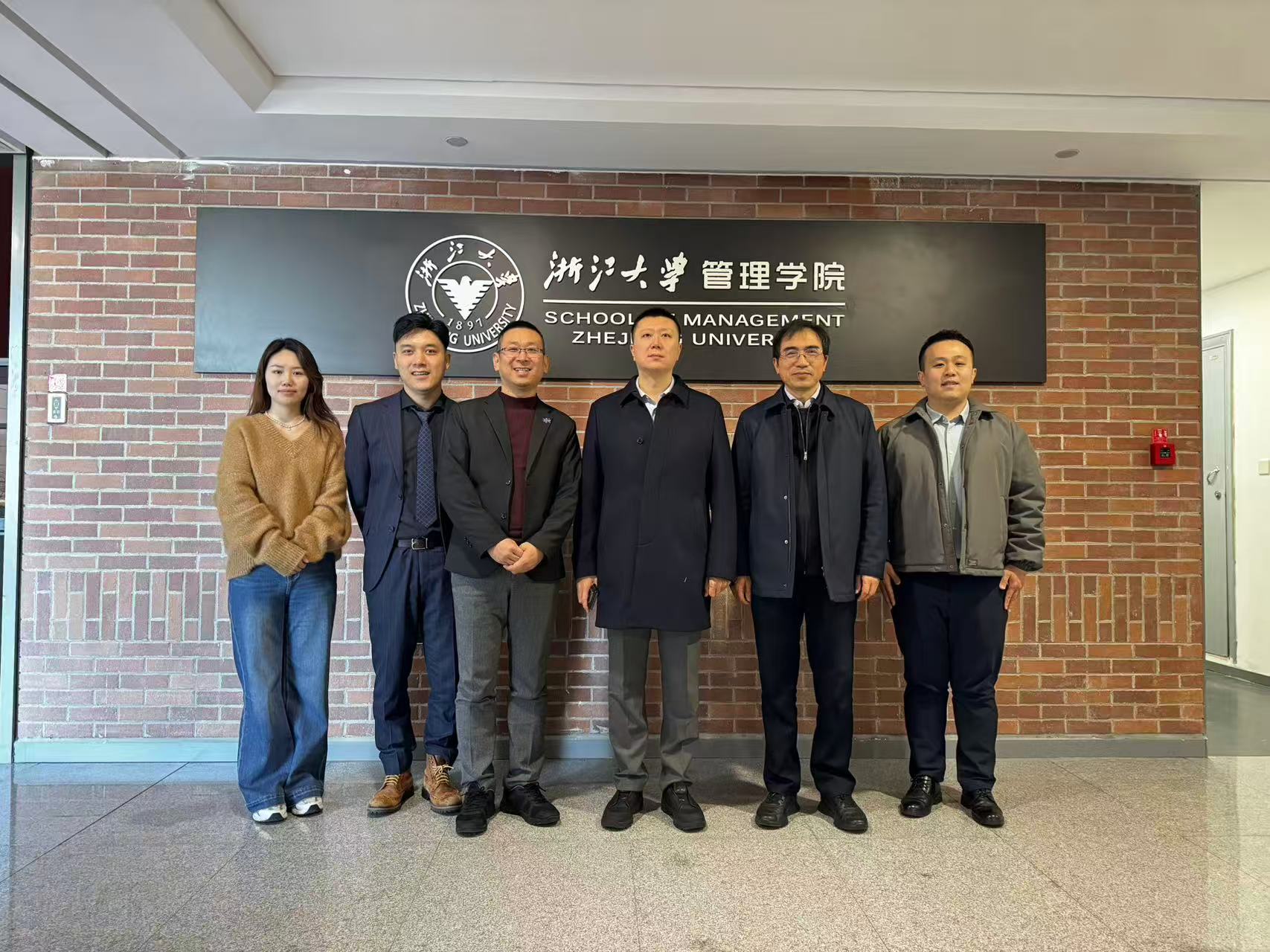 7bf8743fafb84844b206e8f24a335385.jpg 82f76230d0a4b8d7337bf3e5c126e4e6.jpg